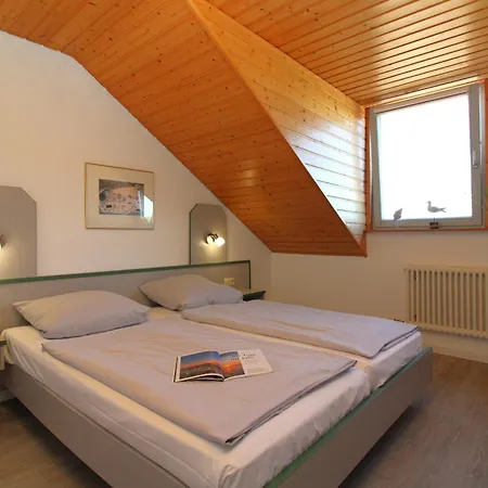 Appartementanlage Ostseeblick - Ruegen 35 Apartment Kuehlungsborn